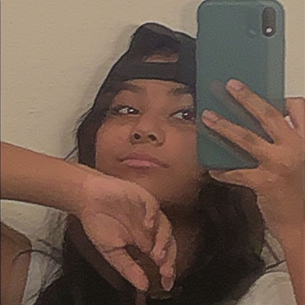 Meet your Posher, Anaya soleil